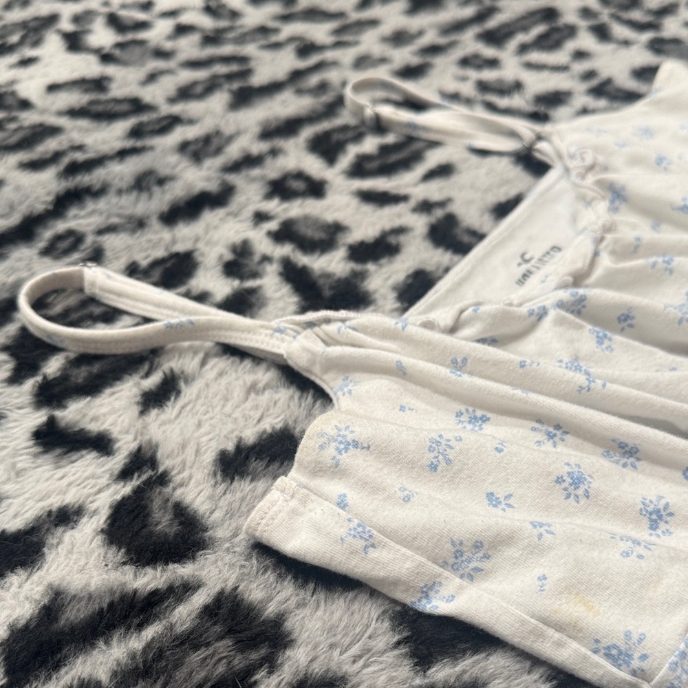 Hollister White Cami Top With Micro Ruffles and Blue Floral Print - Picture 3 of 5